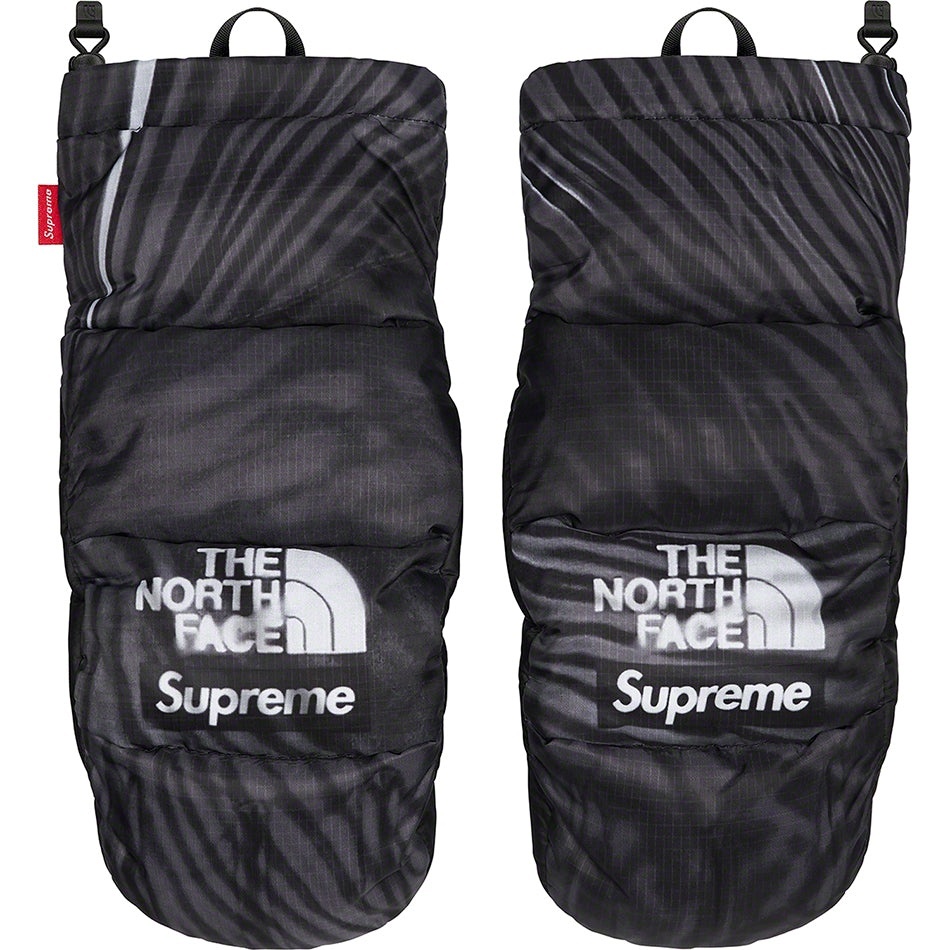 Supreme®/The North Face® Trompe L’oeil Printed Montana Mitt view 8